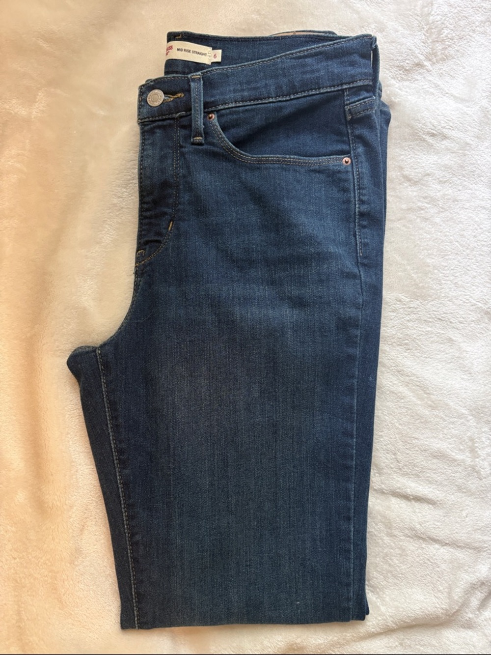 Levi Women’s Dark Blue Mid Rise Straight Jeans